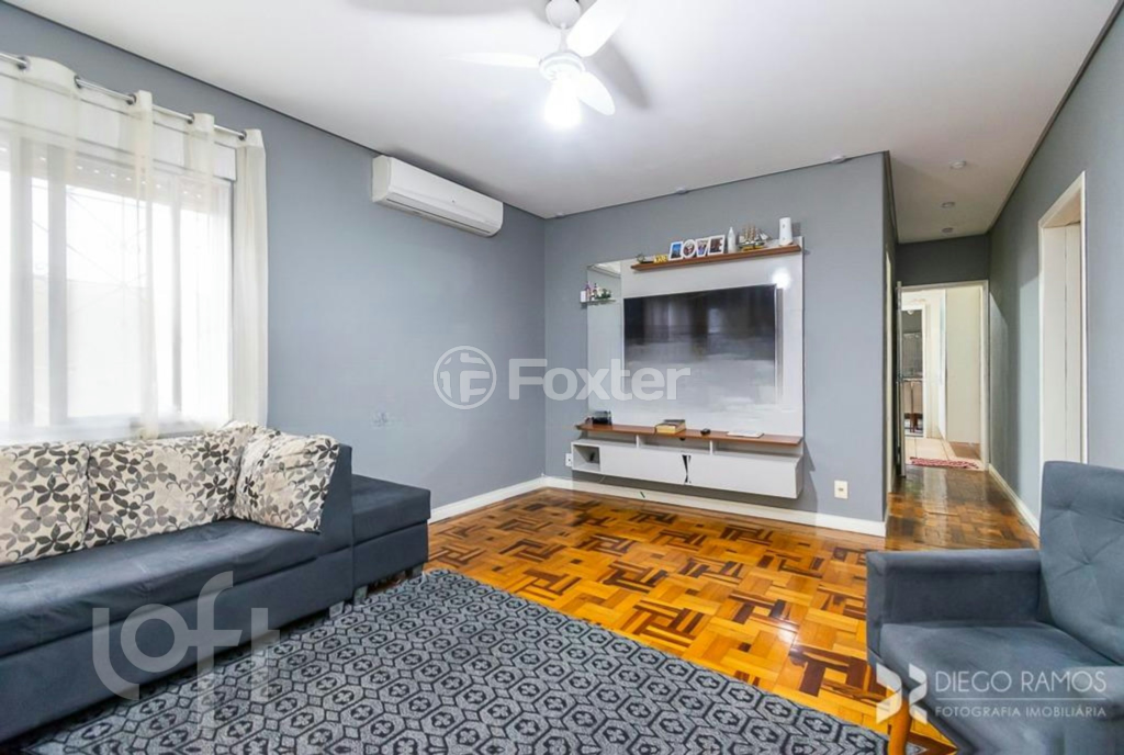 Casa à venda com 3 quartos, 170m² - Foto 1
