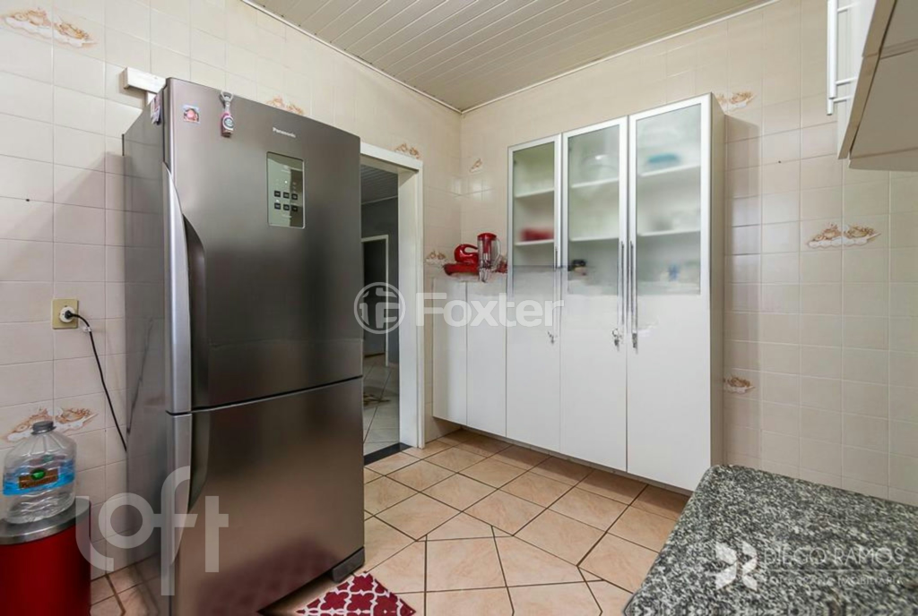 Casa à venda com 3 quartos, 170m² - Foto 9
