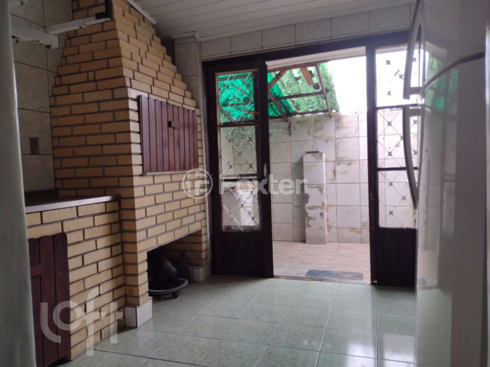 Casa à venda com 2 quartos, 45m² - Foto 16