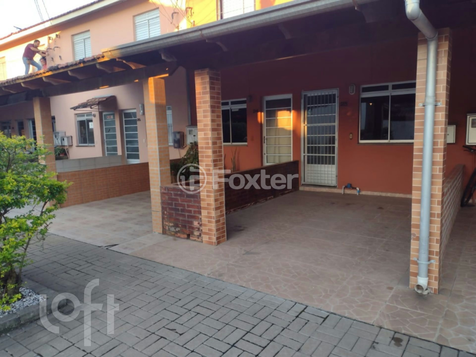 Casa à venda com 2 quartos, 45m² - Foto 23