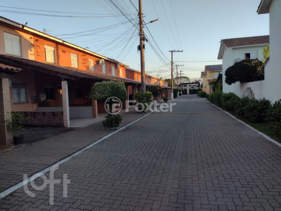 Casa à venda com 2 quartos, 45m² - Foto 22