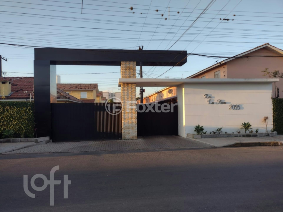 Casa à venda com 2 quartos, 45m² - Foto 34