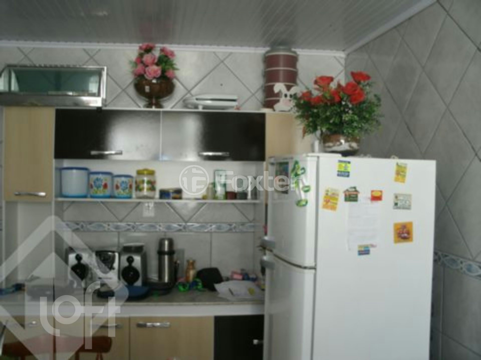 Casa à venda com 3 quartos, 111m² - Foto 3