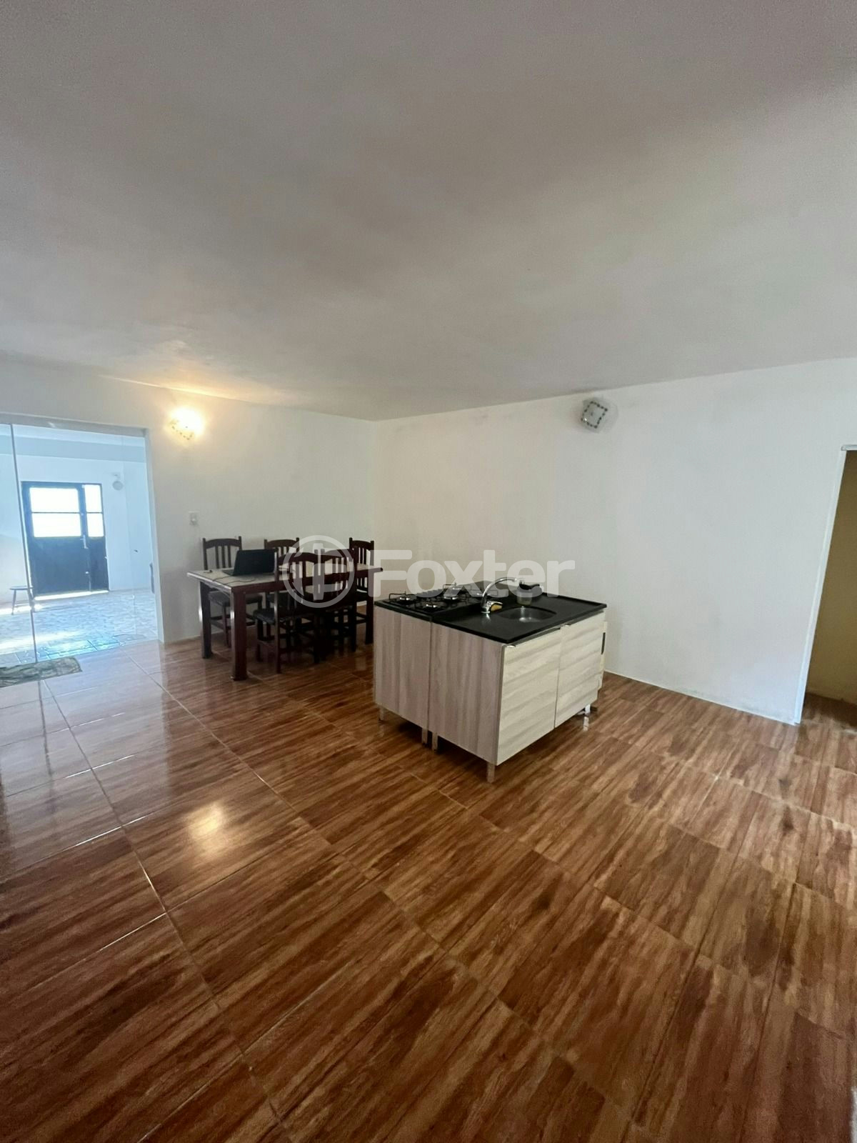Casa à venda com 3 quartos, 145m² - Foto 1