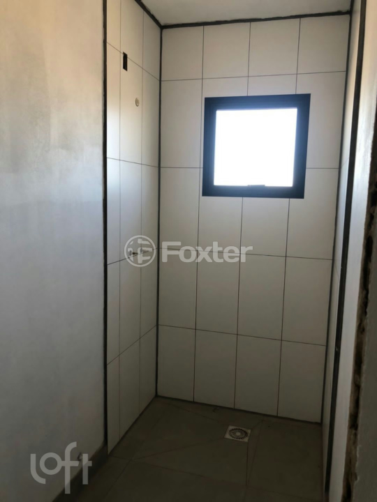 Apartamento à venda com 2 quartos, 72m² - Foto 2