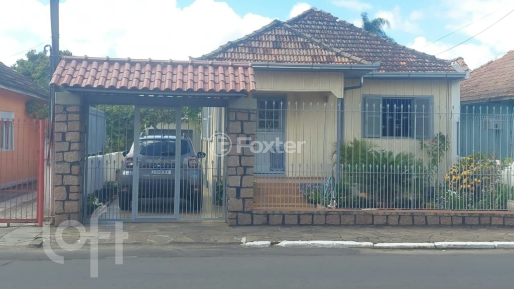 Casa à venda com 3 quartos, 150m² - Foto 1