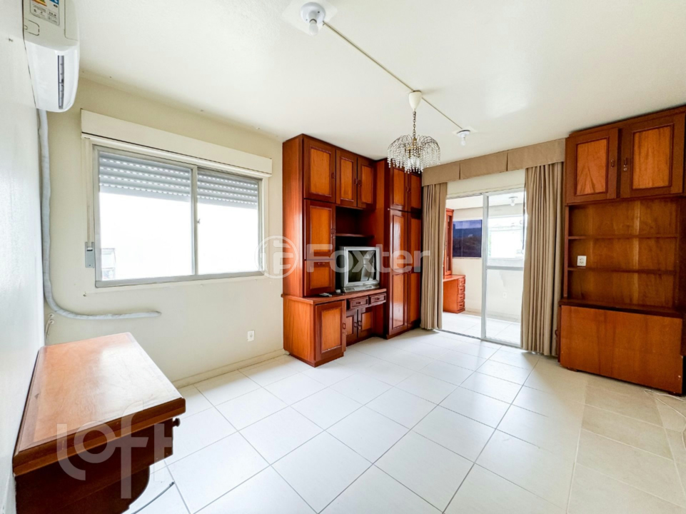 Apartamento à venda com 1 quarto, 34m² - Foto 2