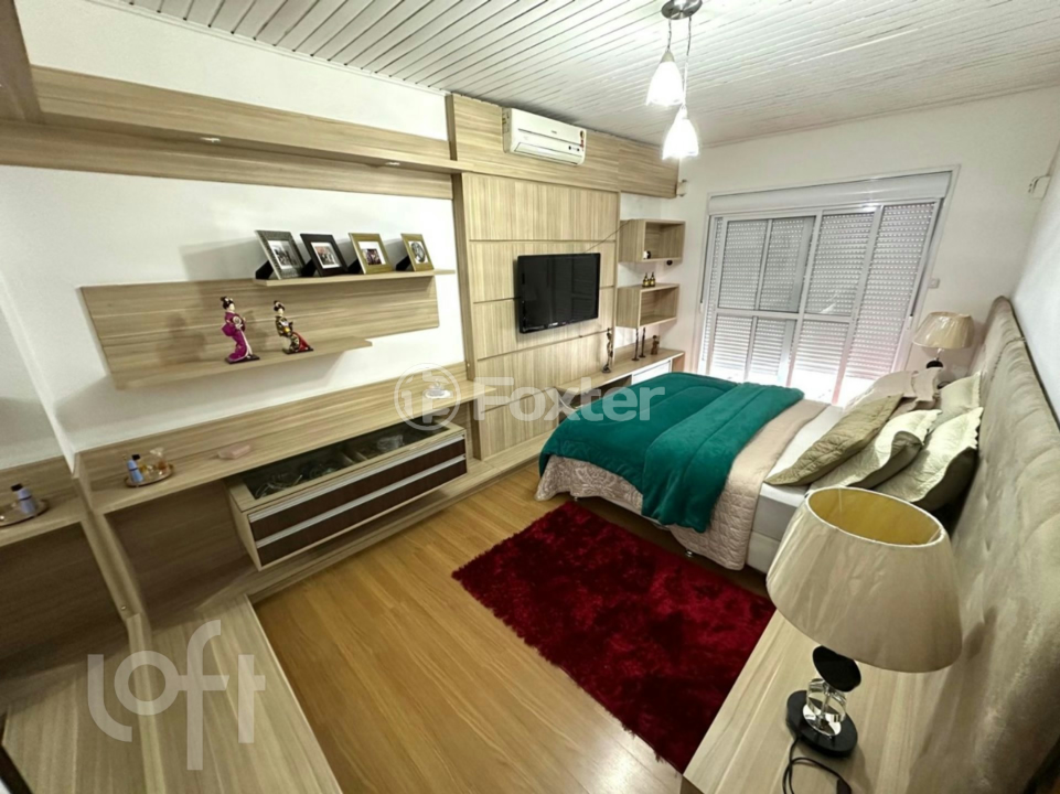 Casa à venda com 4 quartos, 180m² - Foto 4