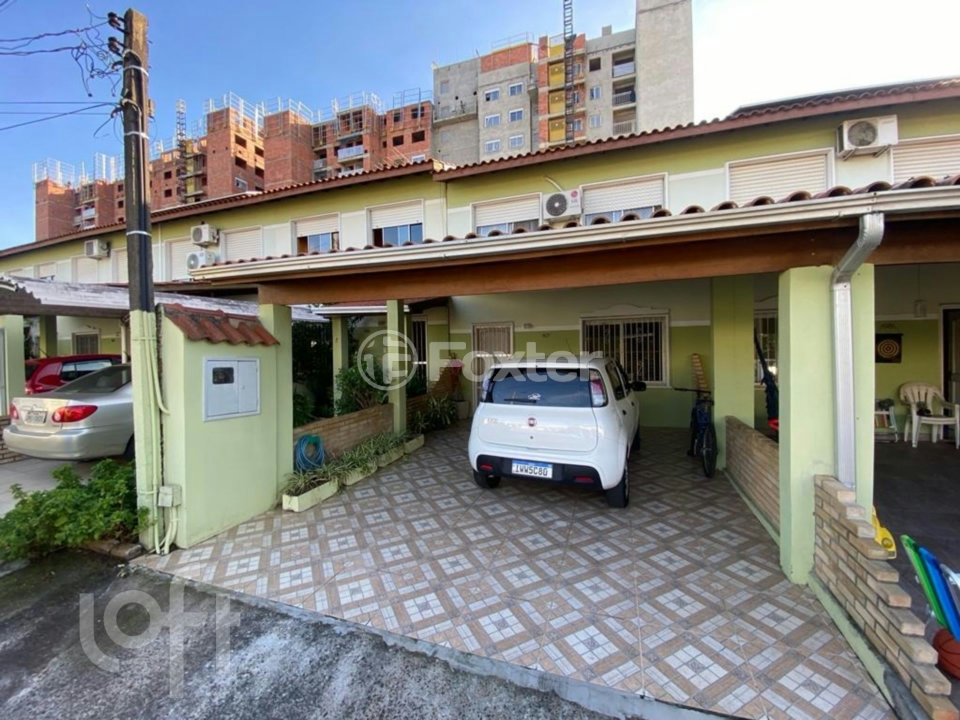 Casa de Condomínio à venda com 3 quartos, 84m² - Foto 1