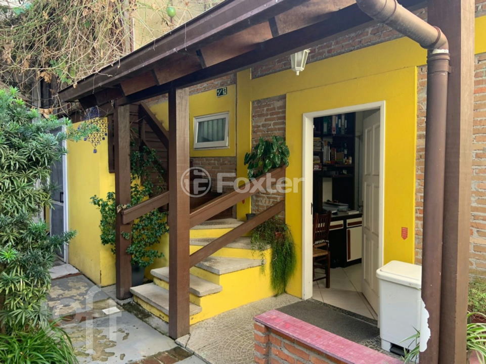Casa à venda com 4 quartos, 360m² - Foto 2