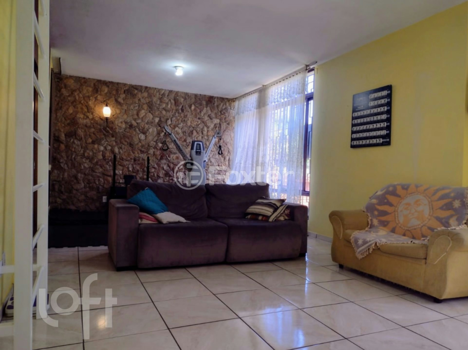 Casa à venda com 3 quartos, 200m² - Foto 1
