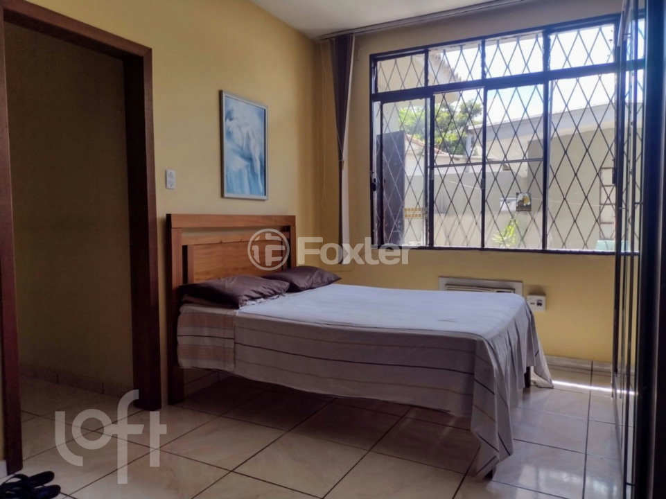 Casa à venda com 3 quartos, 200m² - Foto 7