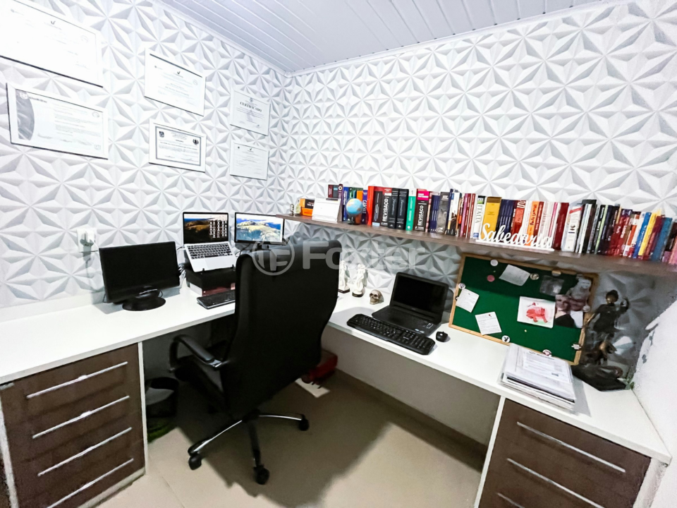 Casa à venda com 3 quartos, 155m² - Foto 8