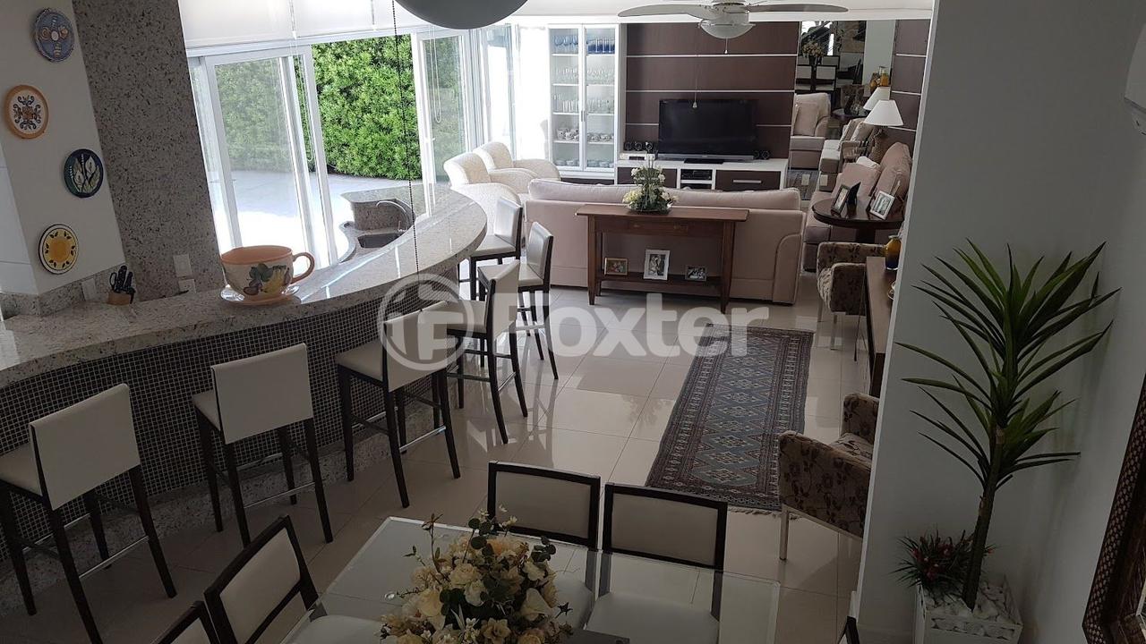 Casa de Condomínio à venda com 6 quartos, 354m² - Foto 22