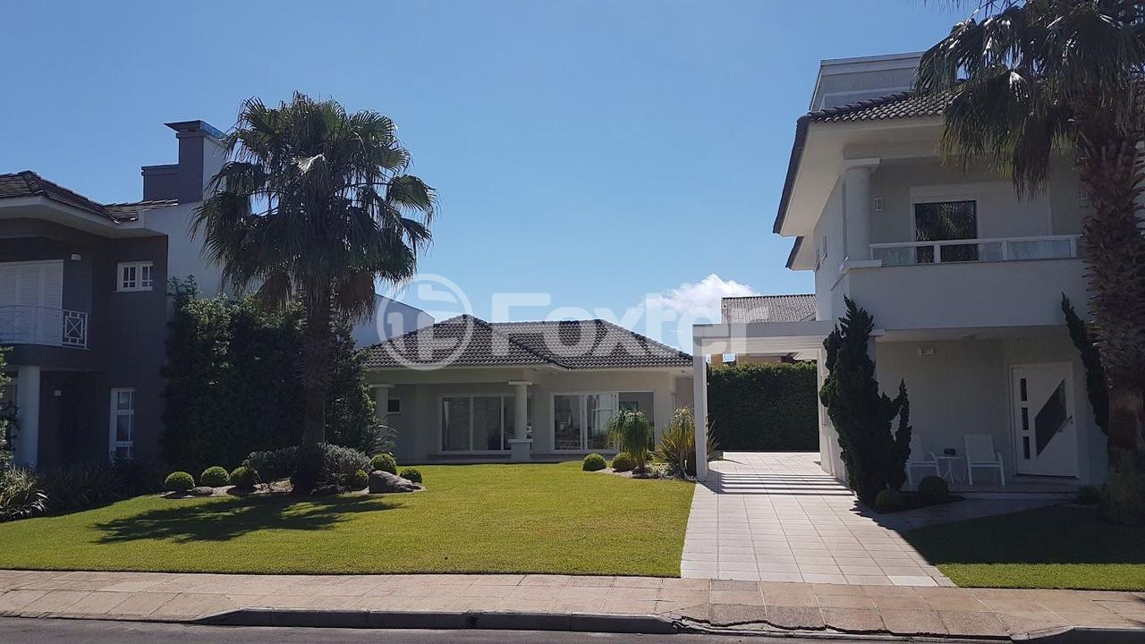 Casa de Condomínio à venda com 6 quartos, 354m² - Foto 9