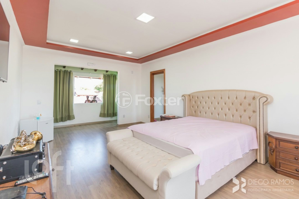 Casa à venda com 5 quartos, 310m² - Foto 7