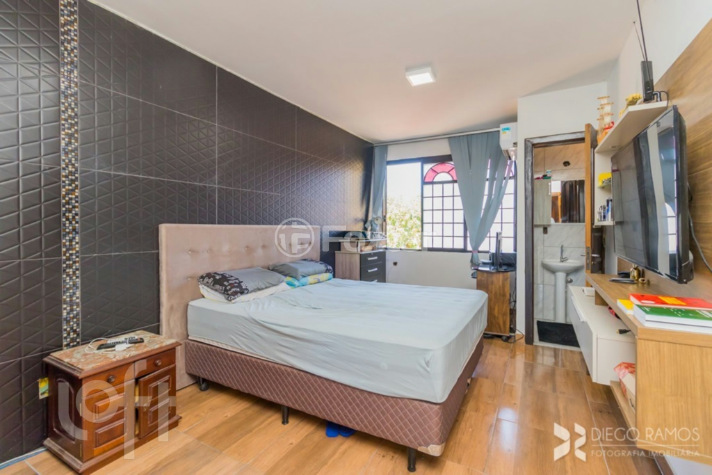 Casa à venda com 5 quartos, 310m² - Foto 24