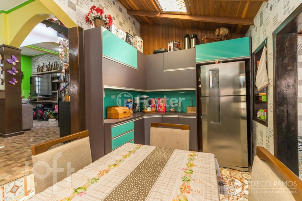 Casa à venda com 5 quartos, 310m² - Foto 10