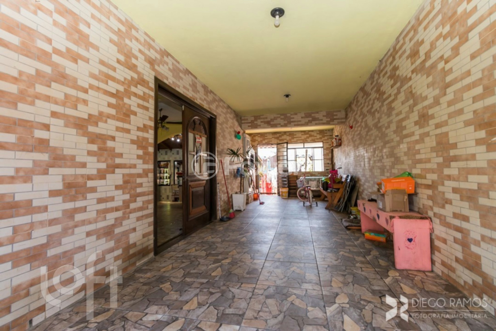 Casa à venda com 5 quartos, 310m² - Foto 34