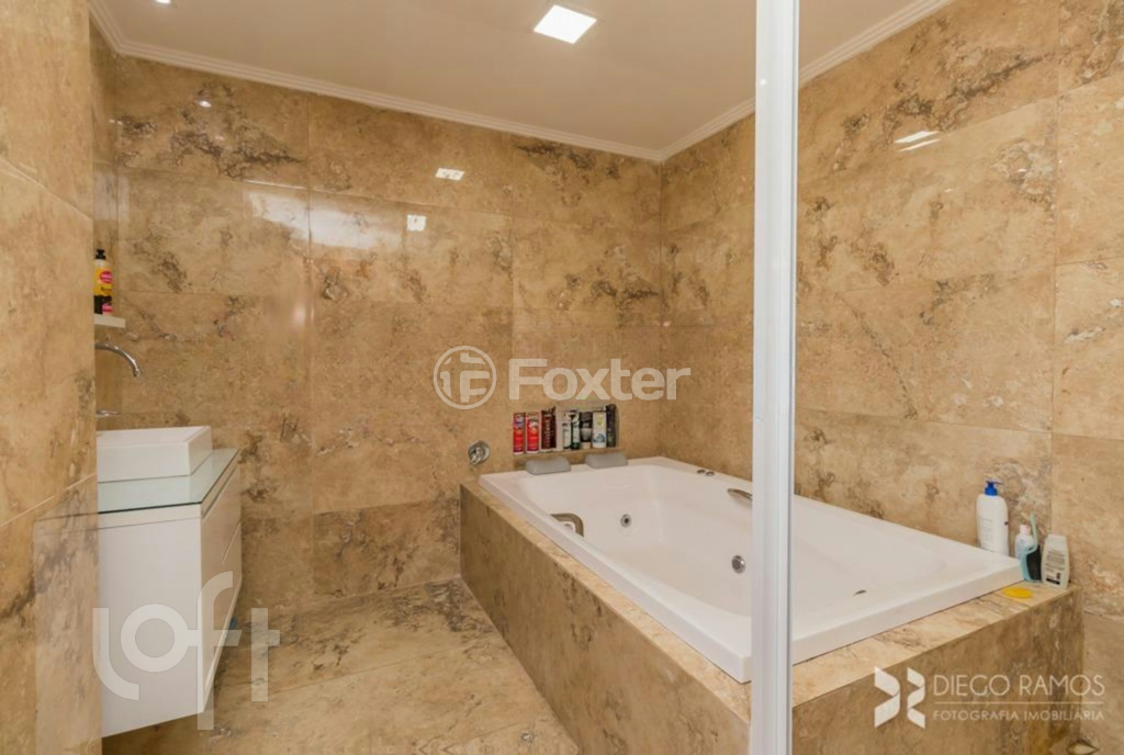 Casa à venda com 5 quartos, 310m² - Foto 9