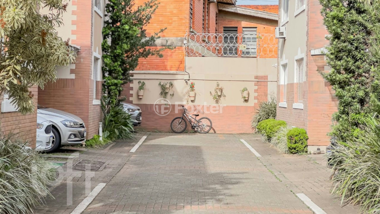 Casa de Condomínio à venda com 3 quartos, 164m² - Foto 2