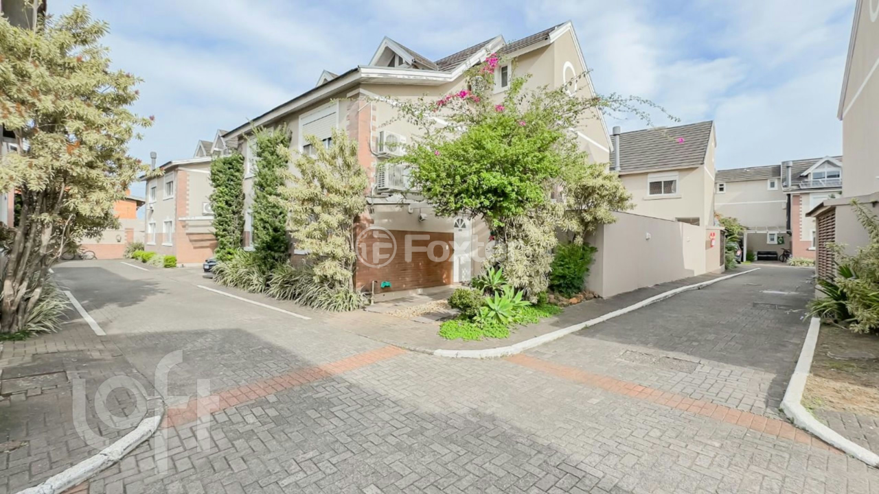 Casa de Condomínio à venda com 3 quartos, 164m² - Foto 1