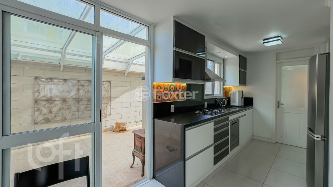 Casa de Condomínio à venda com 3 quartos, 164m² - Foto 17