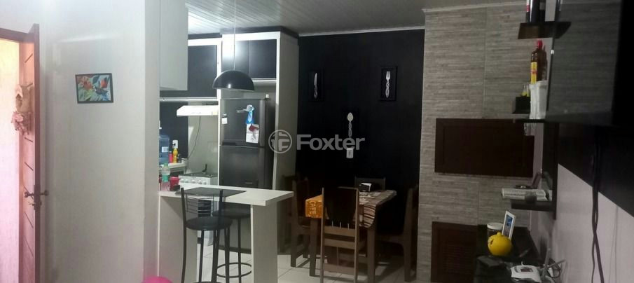 Casa à venda com 2 quartos, 180m² - Foto 1