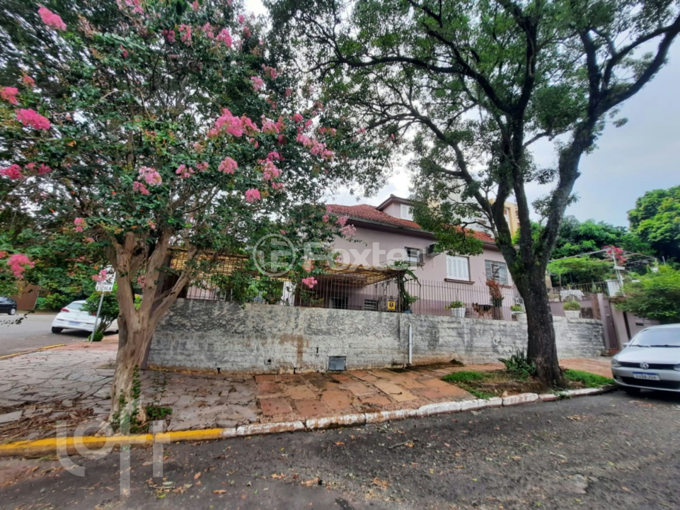 Casa à venda com 4 quartos, 242m² - Foto 5