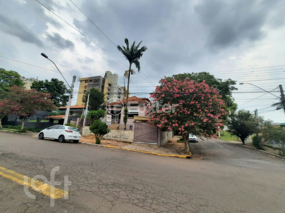 Casa à venda com 4 quartos, 242m² - Foto 34