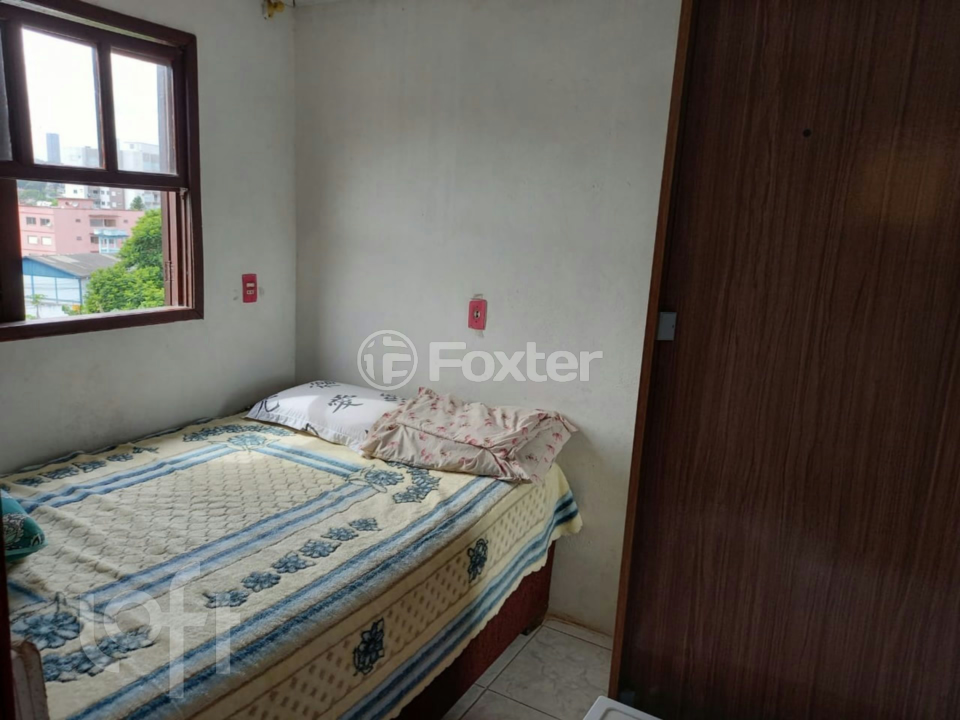 Casa à venda com 3 quartos, 280m² - Foto 6