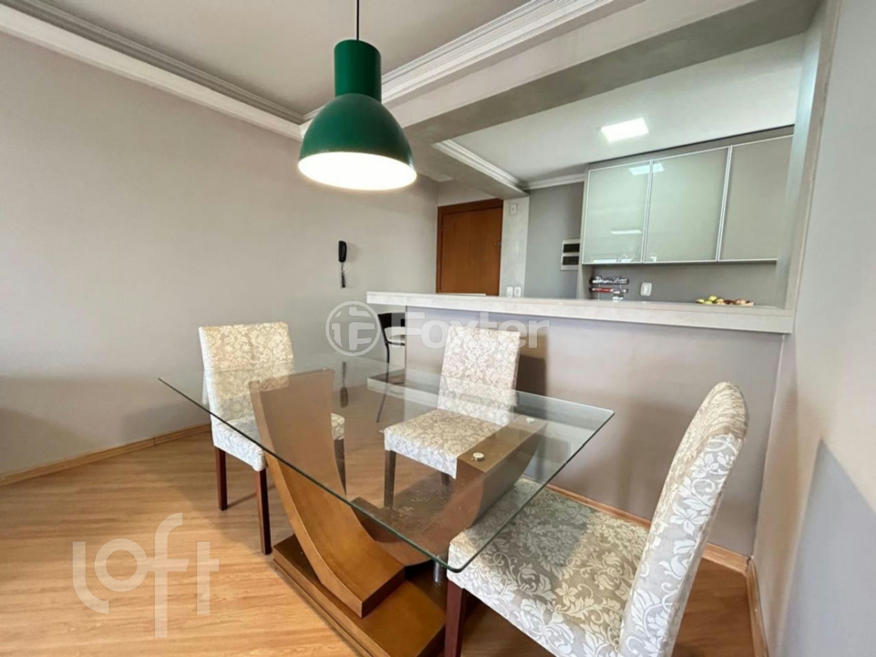 Apartamento à venda com 3 quartos, 70m² - Foto 2