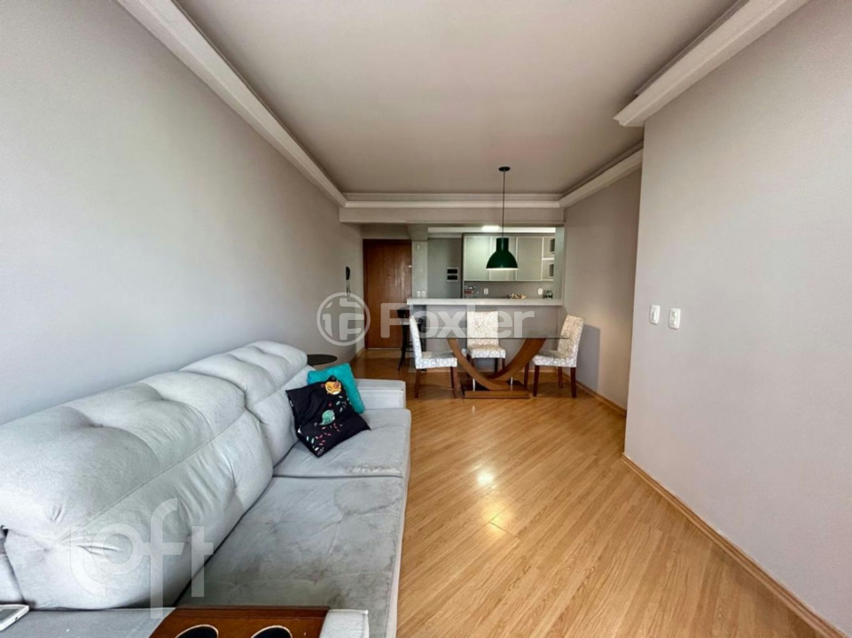 Apartamento à venda com 3 quartos, 70m² - Foto 4