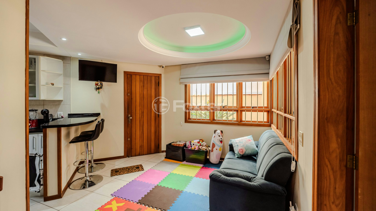 Casa à venda com 4 quartos, 247m² - Foto 2