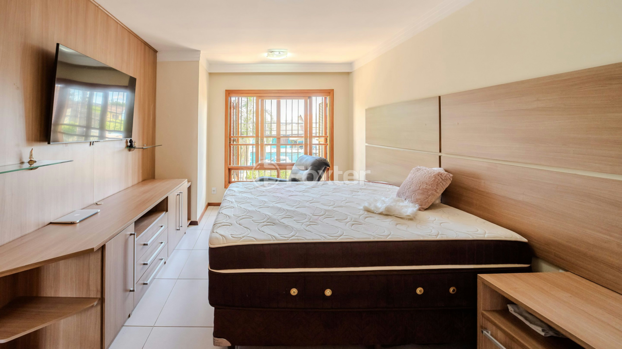 Casa à venda com 4 quartos, 247m² - Foto 28