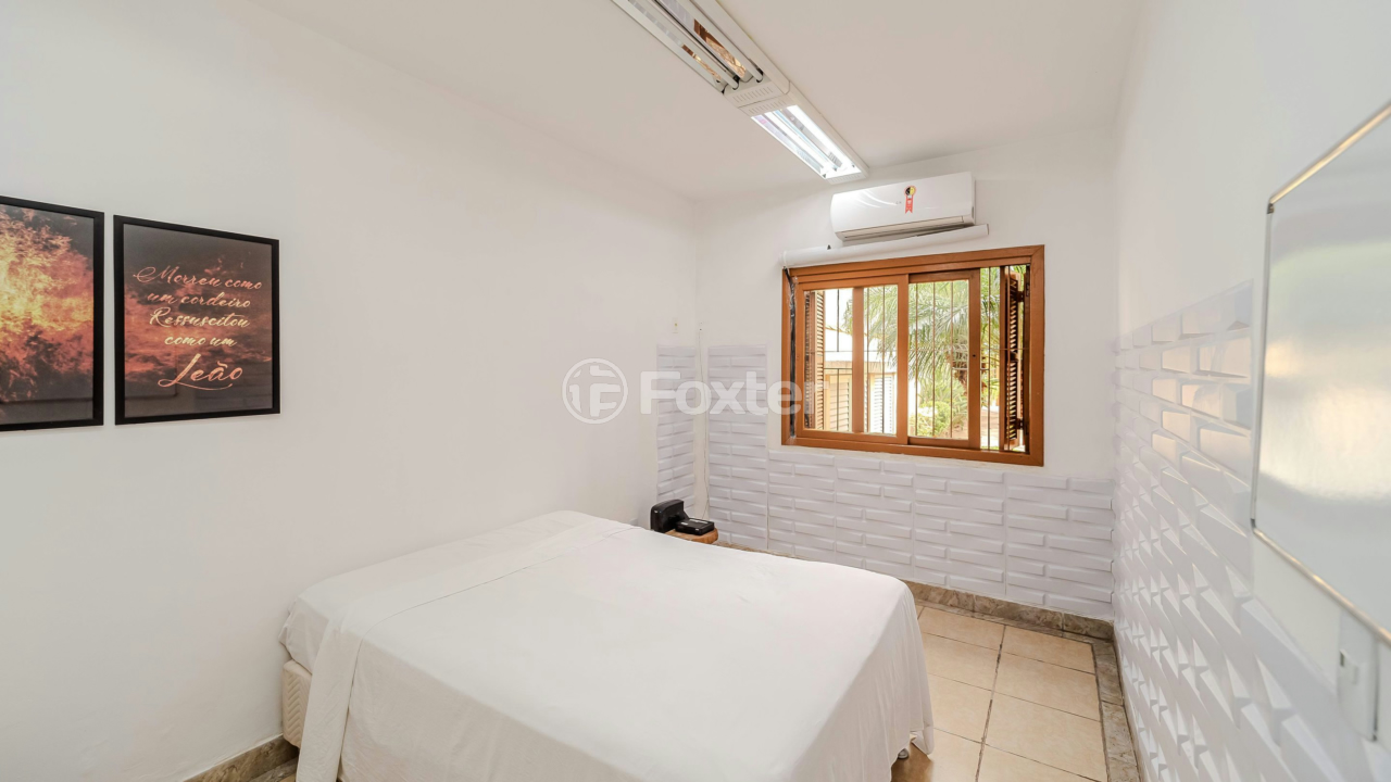Casa à venda com 4 quartos, 247m² - Foto 12