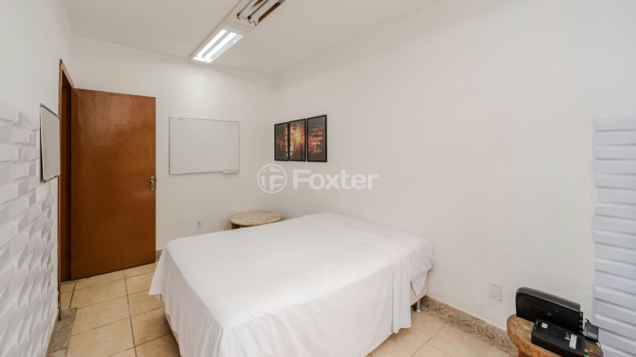 Casa à venda com 4 quartos, 247m² - Foto 11