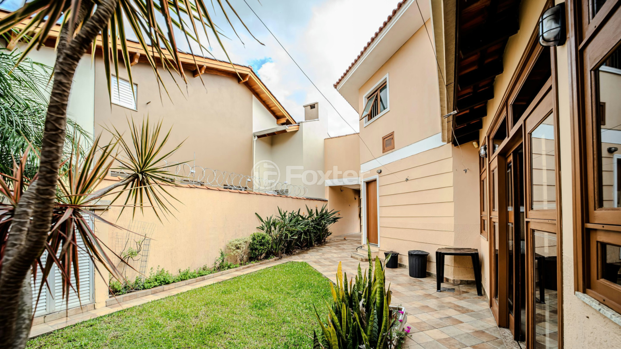 Casa à venda com 4 quartos, 247m² - Foto 41