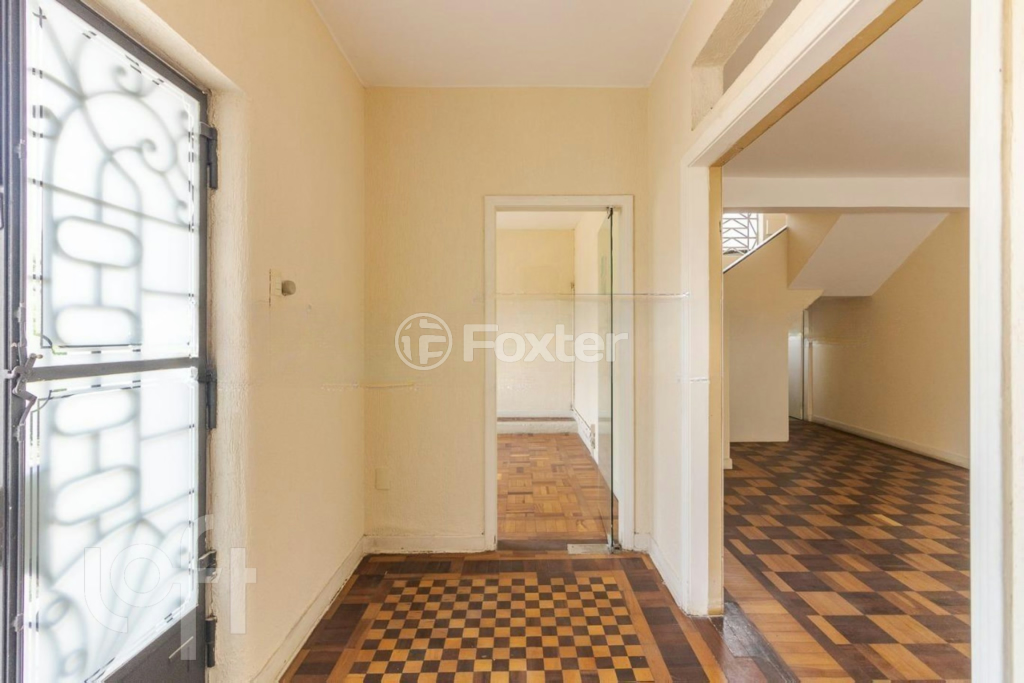 Casa à venda com 3 quartos, 541m² - Foto 1