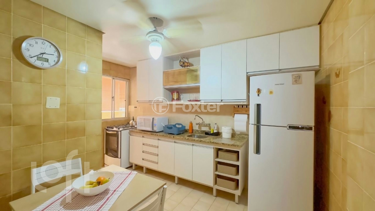 Apartamento à venda com 3 quartos, 97m² - Foto 4