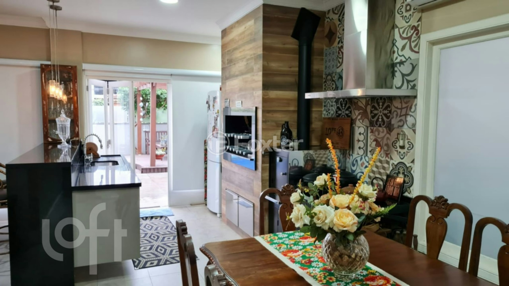 Casa de Condomínio à venda com 3 quartos, 285m² - Foto 3