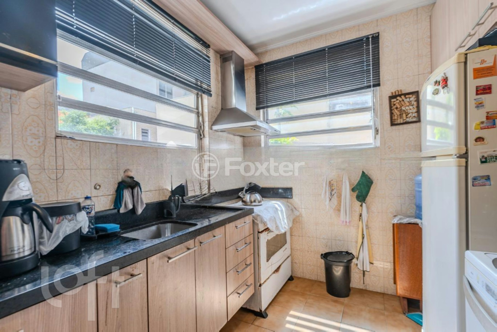 Casa à venda com 3 quartos, 92m² - Foto 3