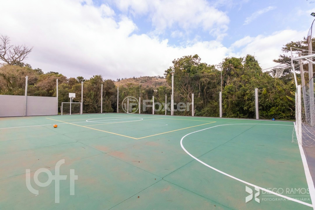 Casa de Condomínio à venda com 4 quartos, 250m² - Foto 2