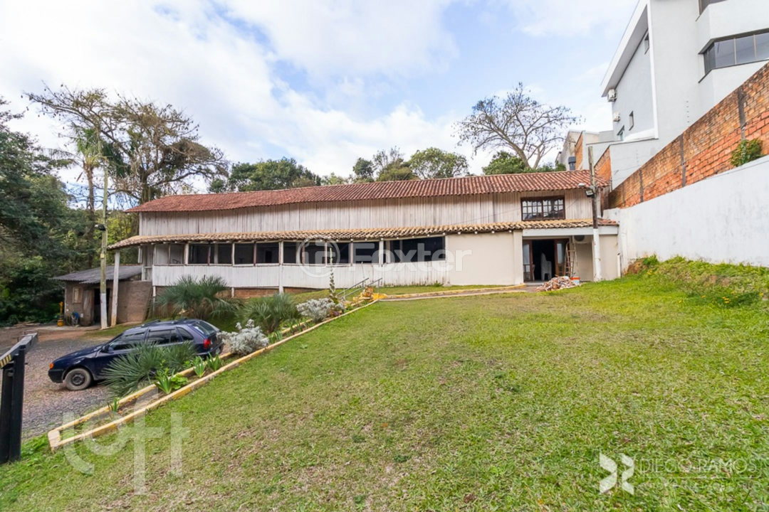 Casa de Condomínio à venda com 4 quartos, 250m² - Foto 5