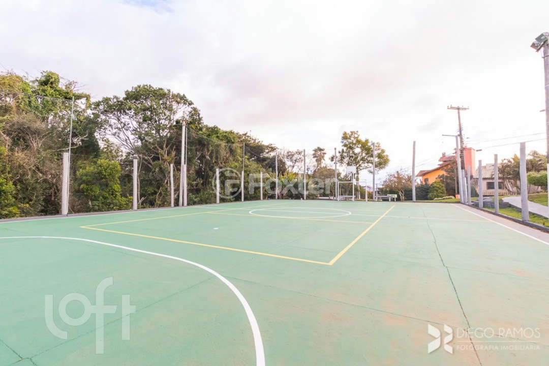 Casa de Condomínio à venda com 4 quartos, 250m² - Foto 3