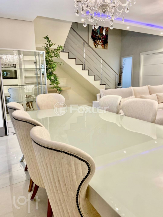 Casa de Condomínio à venda com 3 quartos, 180m² - Foto 1