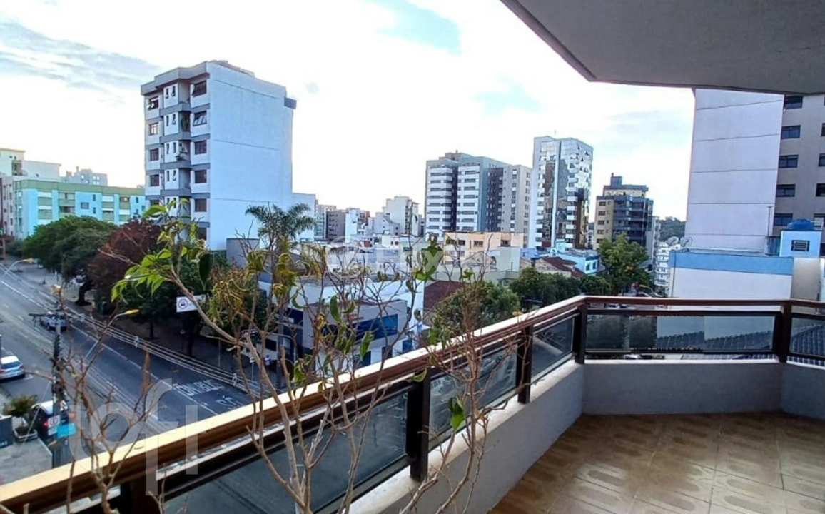 Apartamento à venda com 3 quartos, 228m² - Foto 4