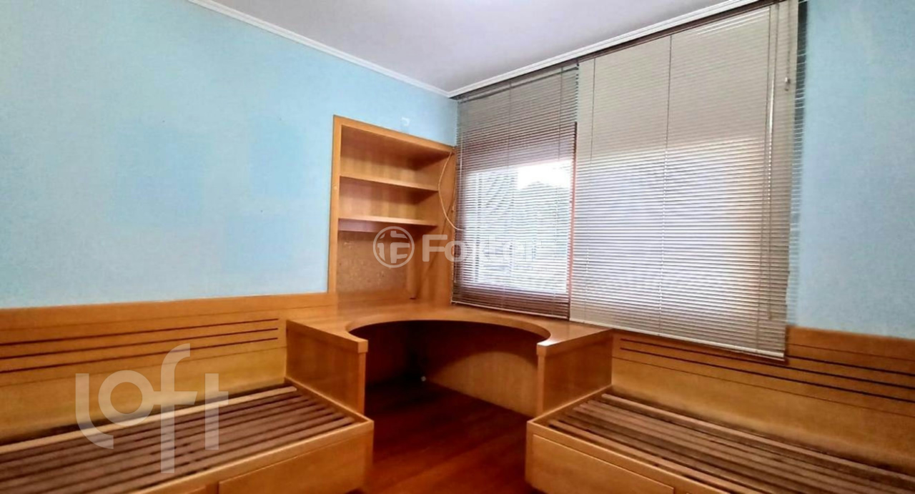 Apartamento à venda com 3 quartos, 228m² - Foto 18