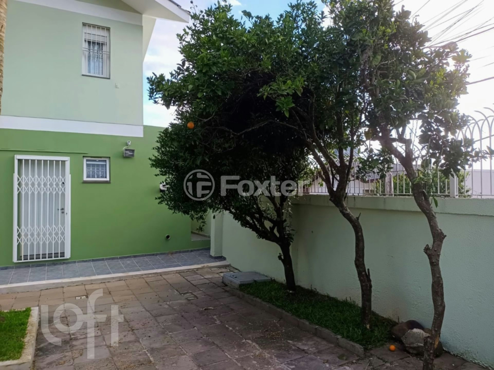 Casa à venda com 3 quartos, 207m² - Foto 3