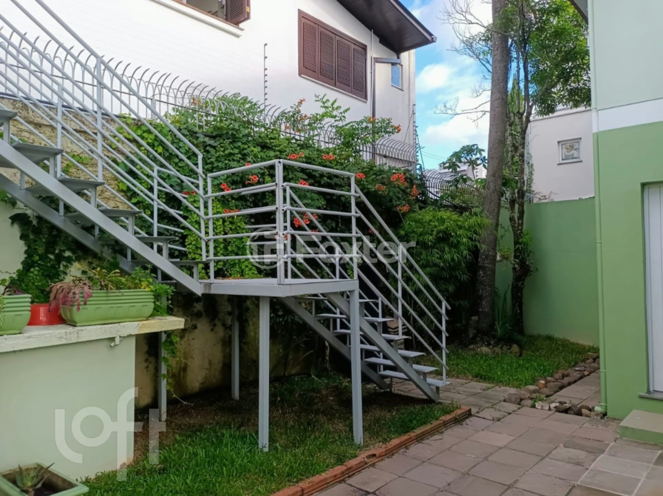 Casa à venda com 3 quartos, 207m² - Foto 5